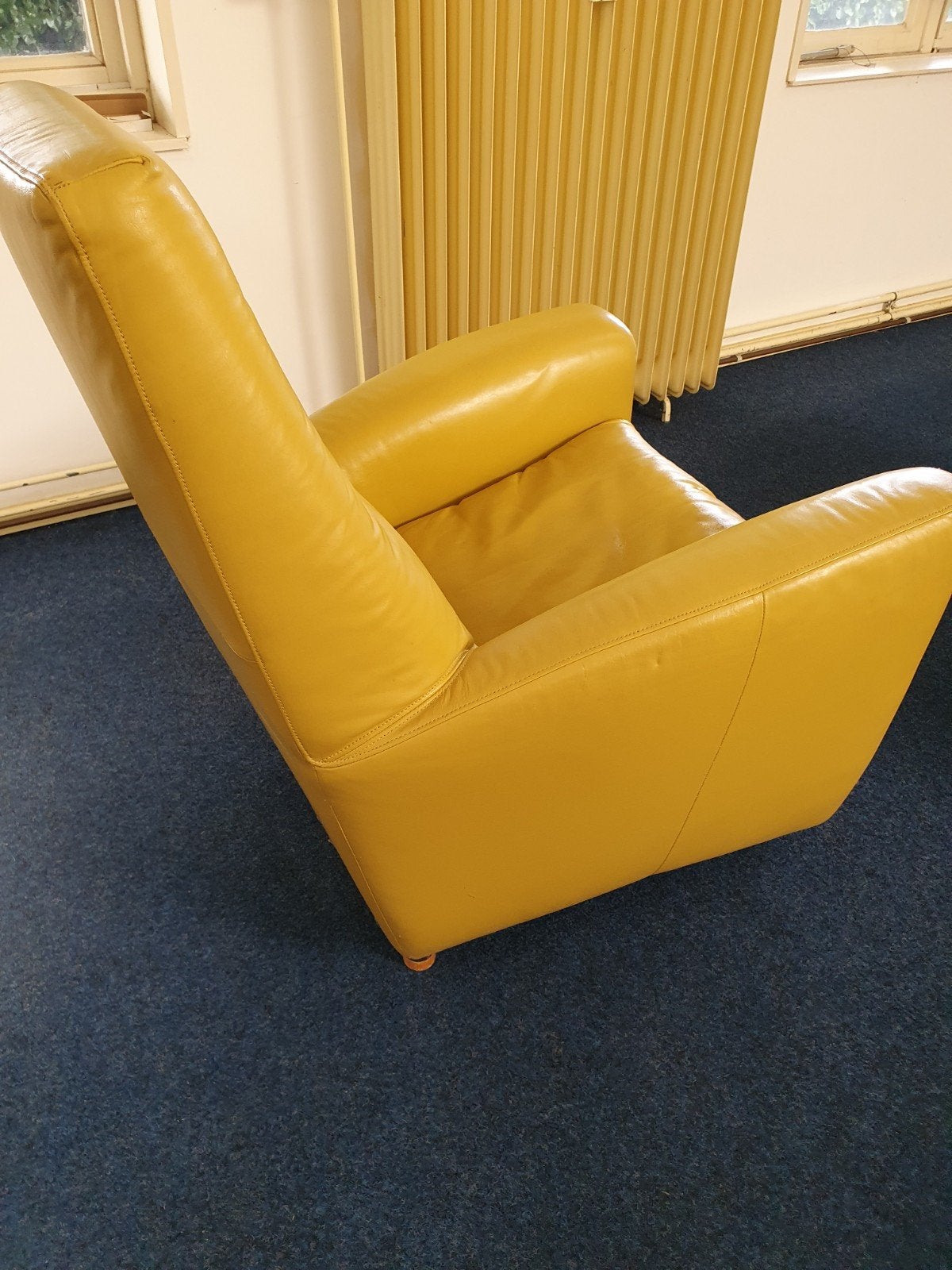 Montel gele lederen fauteuil, Ophalen, Gebruikt, Leer