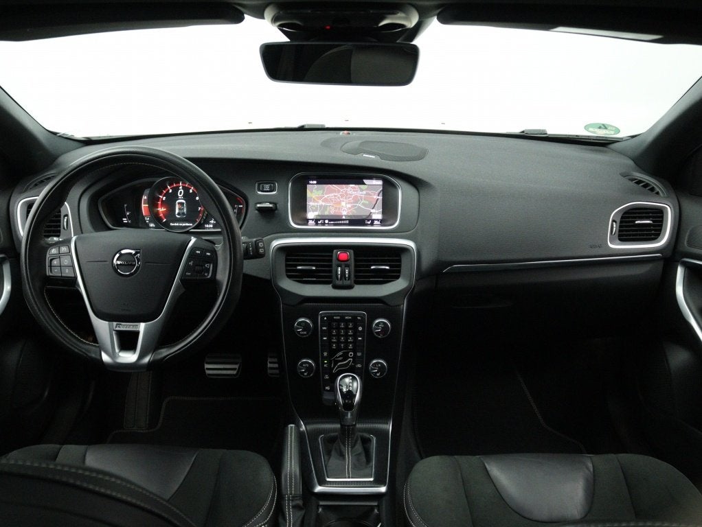 Volvo V40 1.5 T3 Polar+ Sport | Trekhaak | Panoramadak | Nav, Auto's, Volvo, 12 maanden, 4 cilinders, Wit, Origineel Nederlands