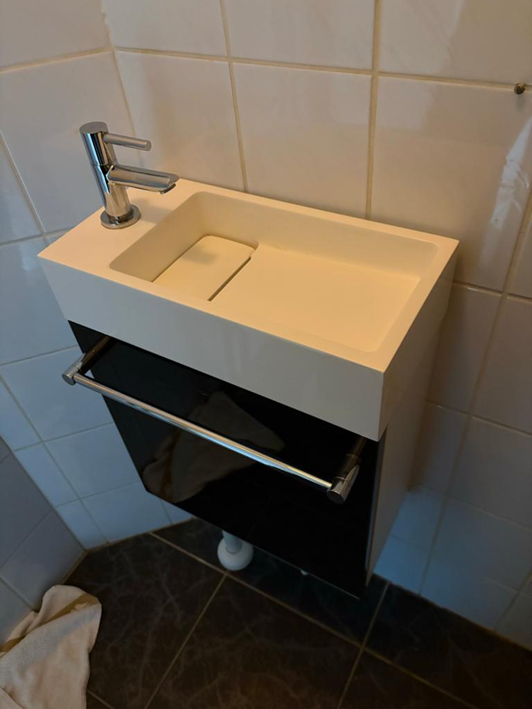 Fonteintje met kraan en onderkast - Zo goed als nieuw, Ophalen, Zo goed als nieuw, Chroom, Wastafel
