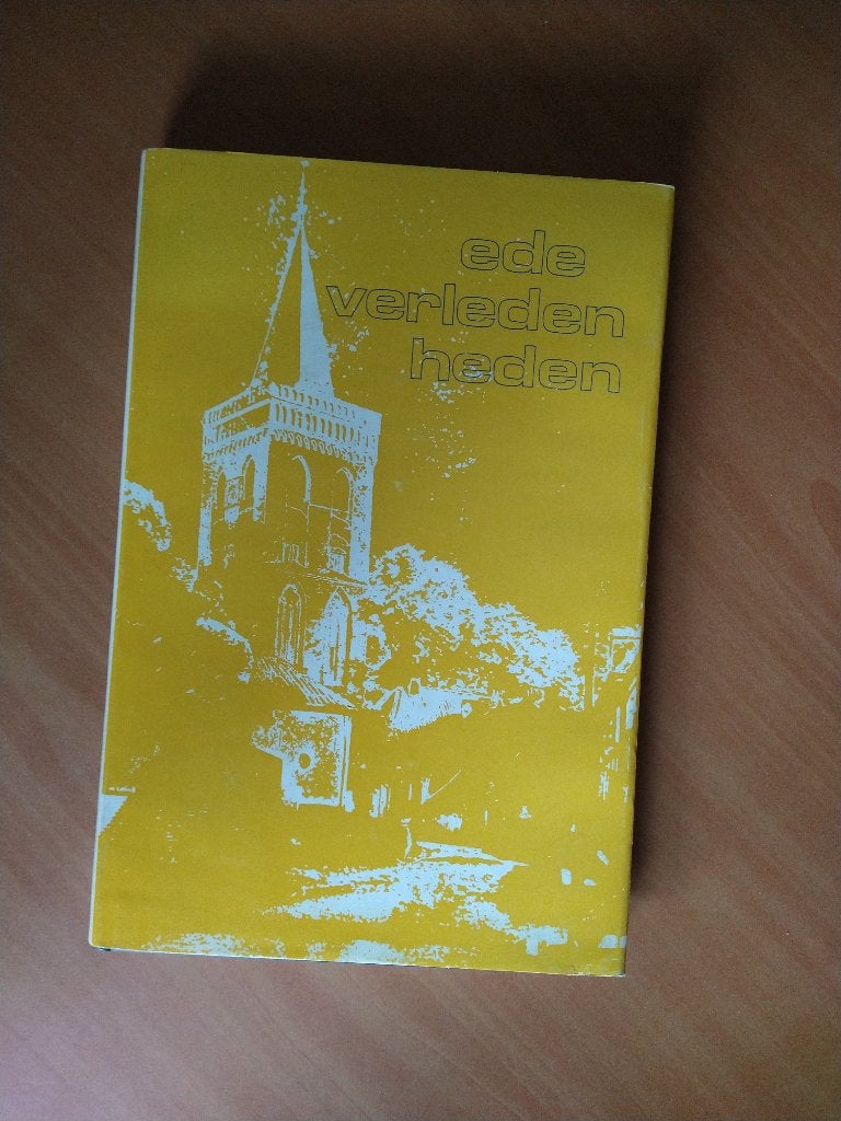 Busser, A.A. samenstelling Ede verleden heden, Boeken, Ophalen of Verzenden, Zo goed als nieuw