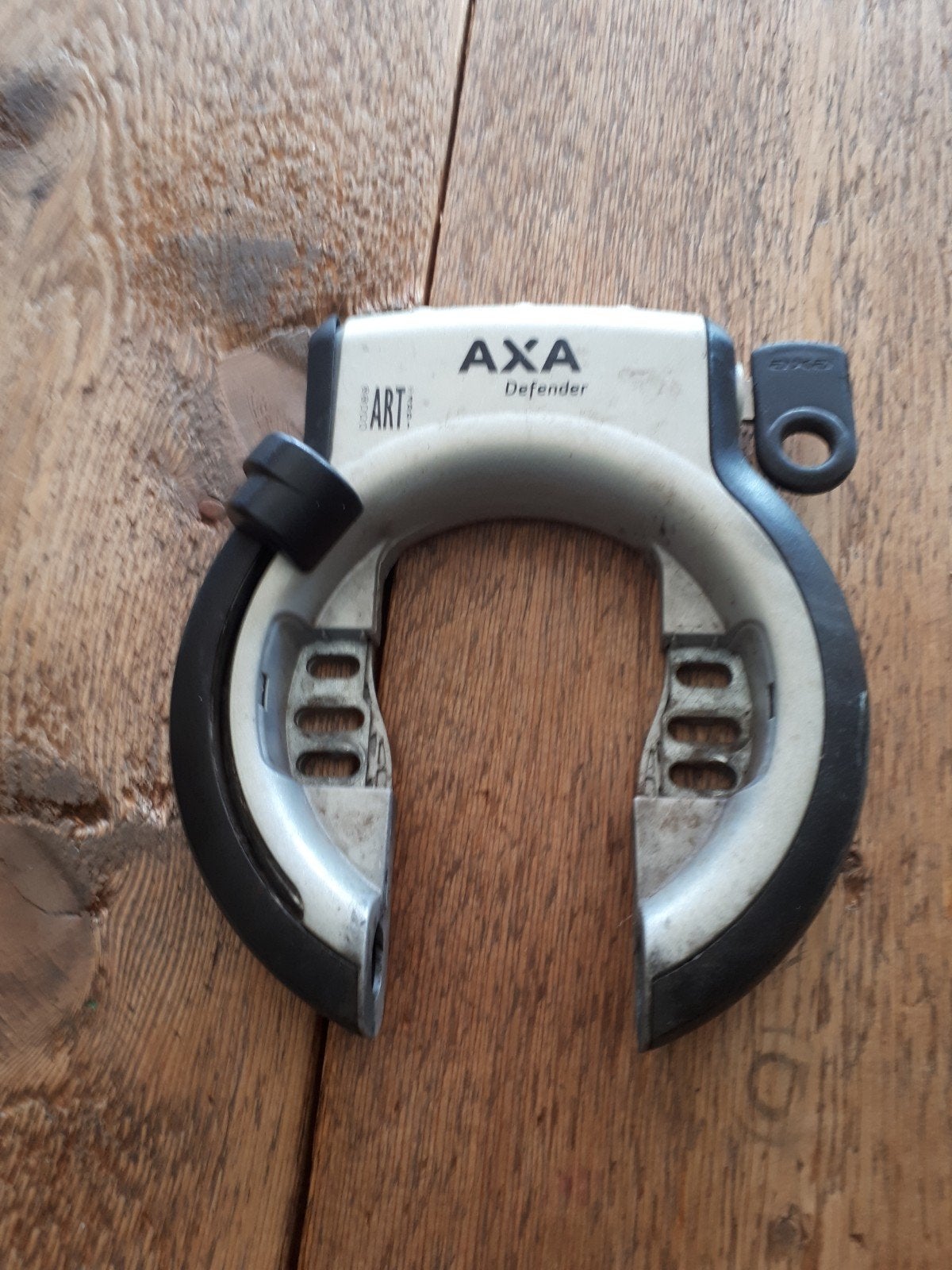 AXA Defender Ringslot - Gebruikt, Fietsen en Brommers, Fietsaccessoires | Fietssloten, Ophalen of Verzenden, Gebruikt, Ringslot