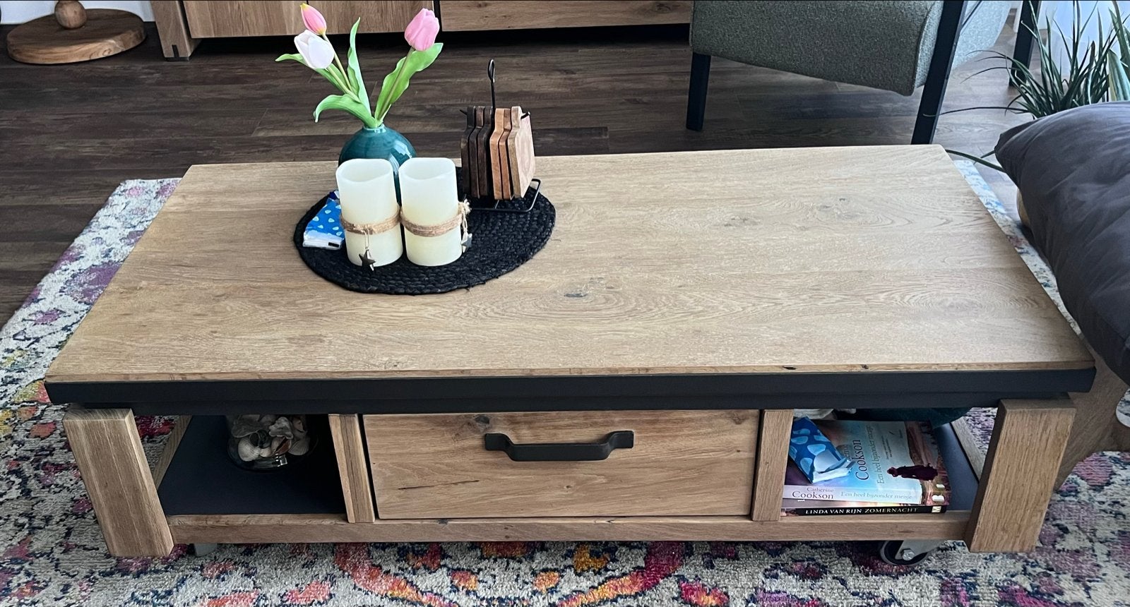 Robuuste salontafel met lade en opbergruimte, Huis en Inrichting, Tafels | Salontafels, 50 tot 100 cm, 100 tot 150 cm, Eikenhout