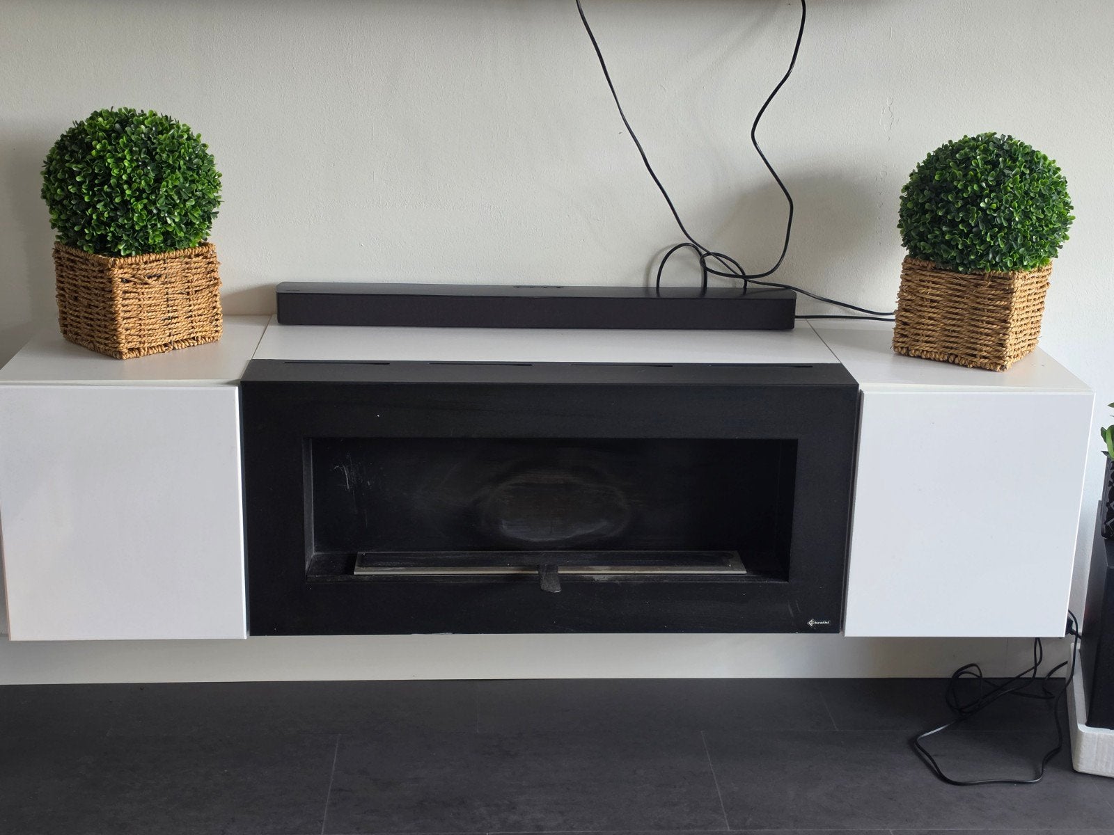 Hooglans Tv meubel met sfeerhaard., Huis en Inrichting, Ophalen, 150 tot 200 cm, Zo goed als nieuw, Minder dan 100 cm