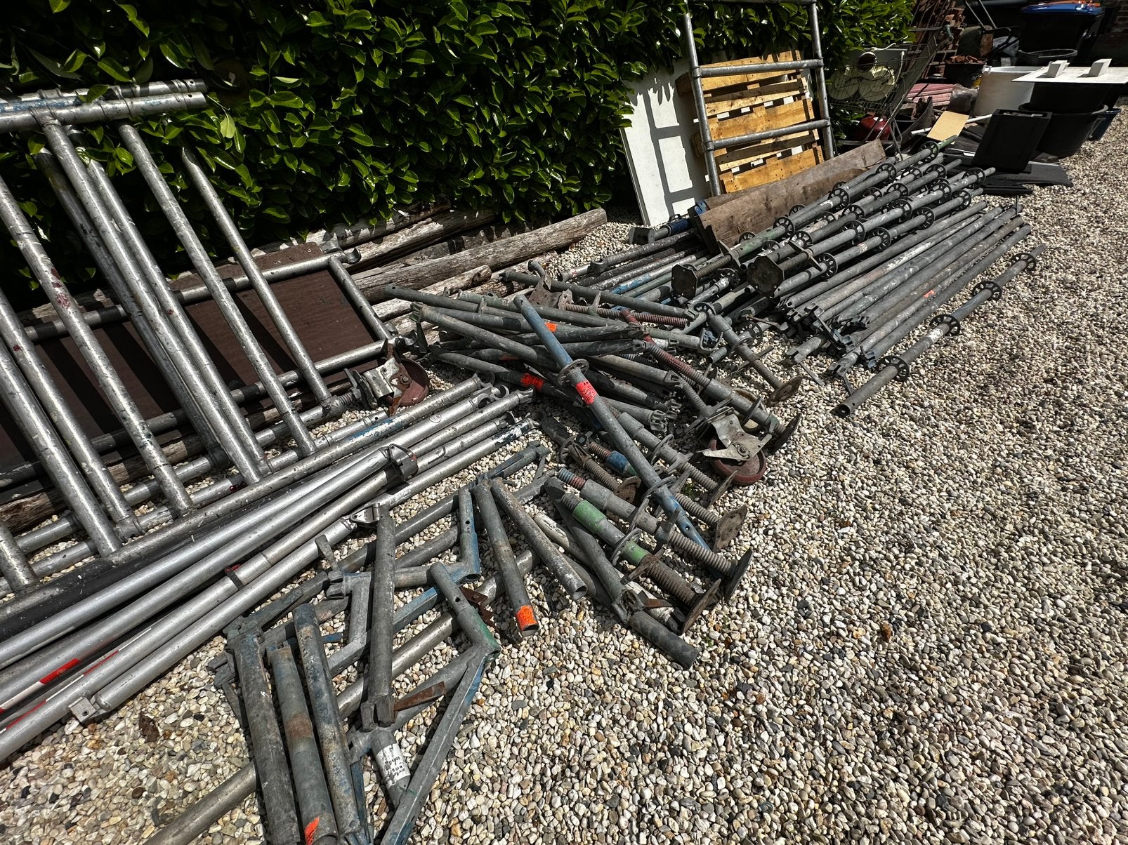Layher steiger en rolsteiger , steigeronderdelen, Doe-het-zelf en Verbouw, Steigers, Ophalen, Gebruikt, Rolsteiger of Kamersteiger