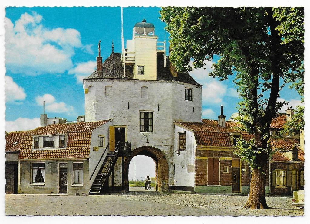 Harderwijk De Vispoort Ongelopen Ansichtkaart ( B4562 ), Ophalen of Verzenden, 1980 tot heden, Ongelopen, Gelderland