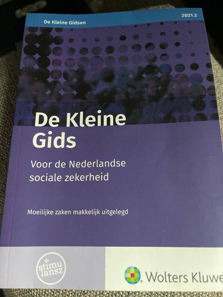 De Kleine Gids: Nederlandse sociale zekerheid 2021.2, Ophalen of Verzenden, Gamma, Zo goed als nieuw, HBO