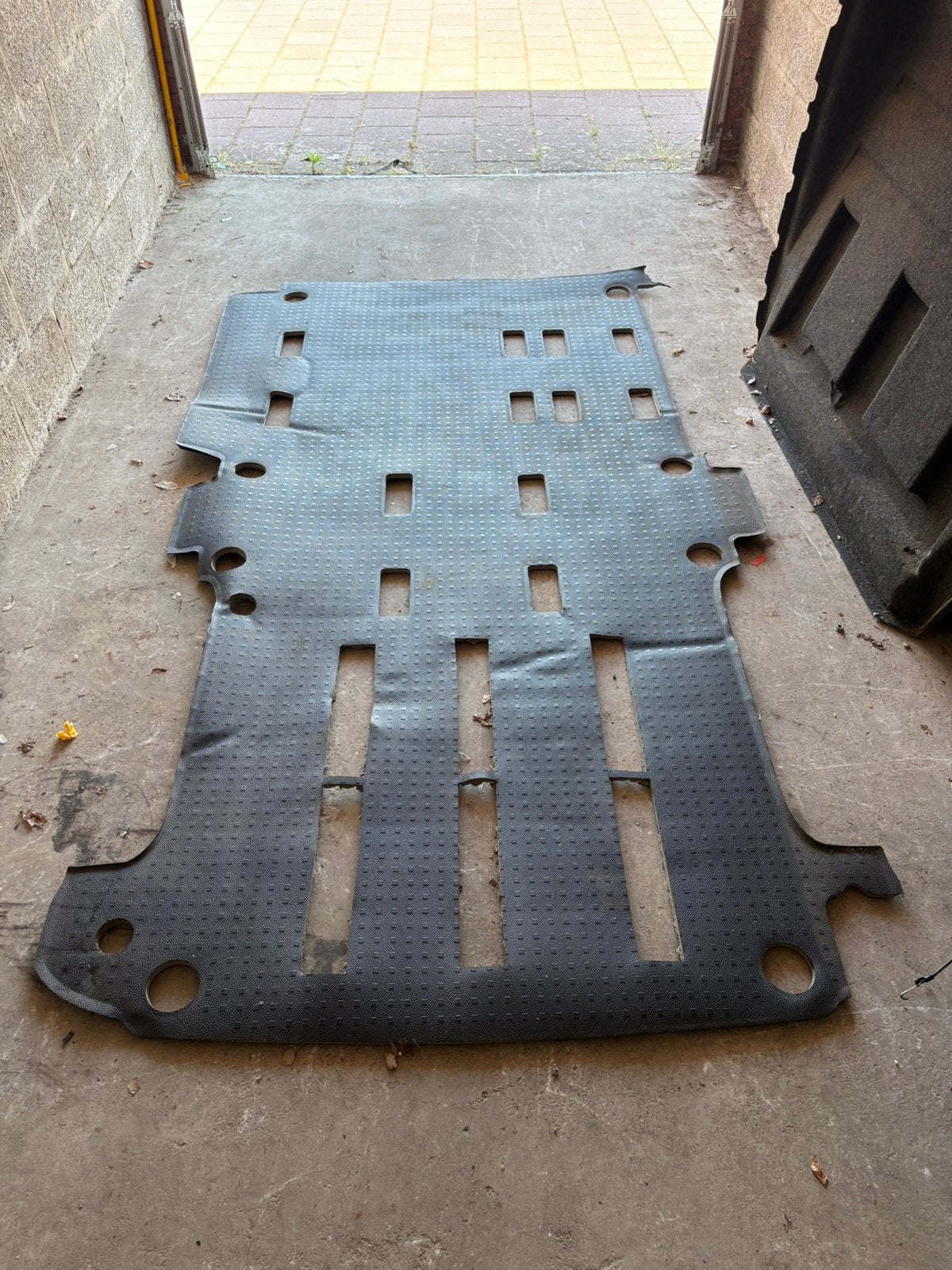 VW TRANSPORTER T5 T6 L2 LAADRUIMTE RUBBER VLOERMAT, Ophalen, Gebruikt