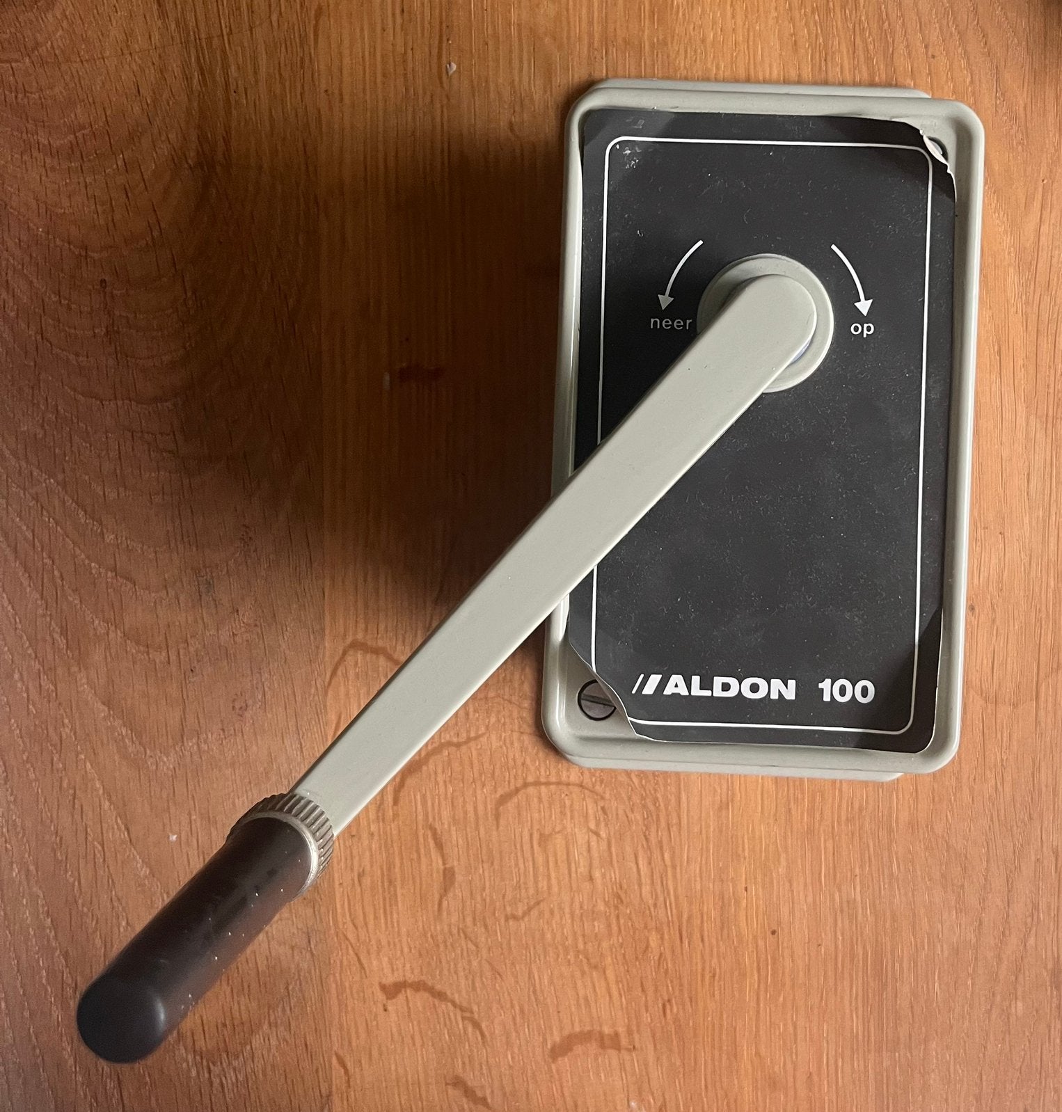 Aldon staaldraadwindwerk 100kg, Doe-het-zelf en Verbouw, Rolluiken, Ophalen of Verzenden, Zo goed als nieuw, Grijs, Minder dan 100 cm