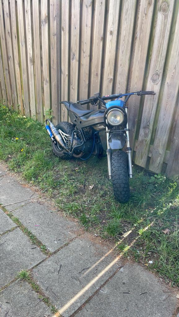 Adly rt50 bromkenteken (minarelli) te ruil, Fietsen en Brommers, Ophalen of Verzenden, Zo goed als nieuw, Overige typen