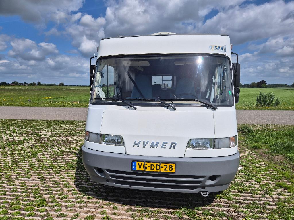 Hymer Fiat Ducato 230 2.5 TD, Stof, 4 cilinders, 4 stoelen, Wit