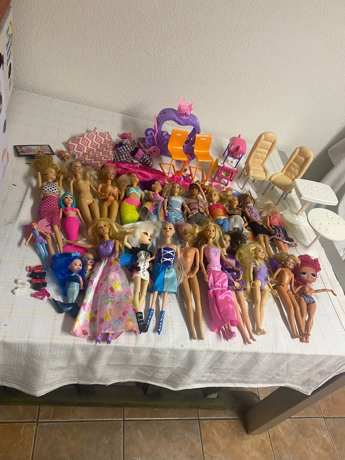 Barbies, Kinderen en Baby's, Speelgoed | Poppen, Ophalen of Verzenden, Zo goed als nieuw