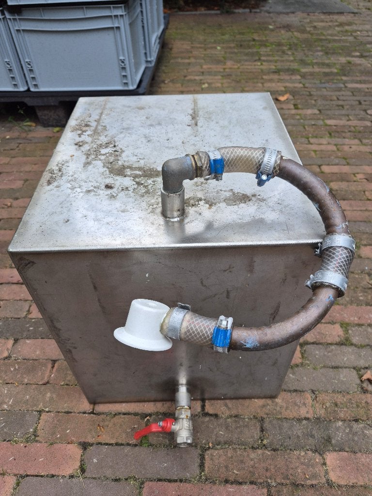 RVS Vuilwatertank met aansluitingen, Ophalen, Gebruikt