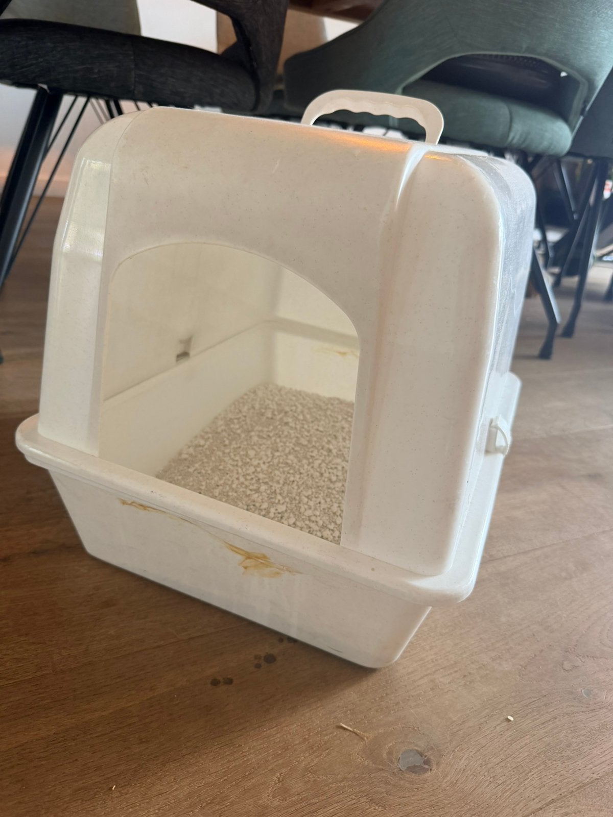 Gratis kattenbak, Dieren en Toebehoren, Ophalen, Gebruikt, Gesloten