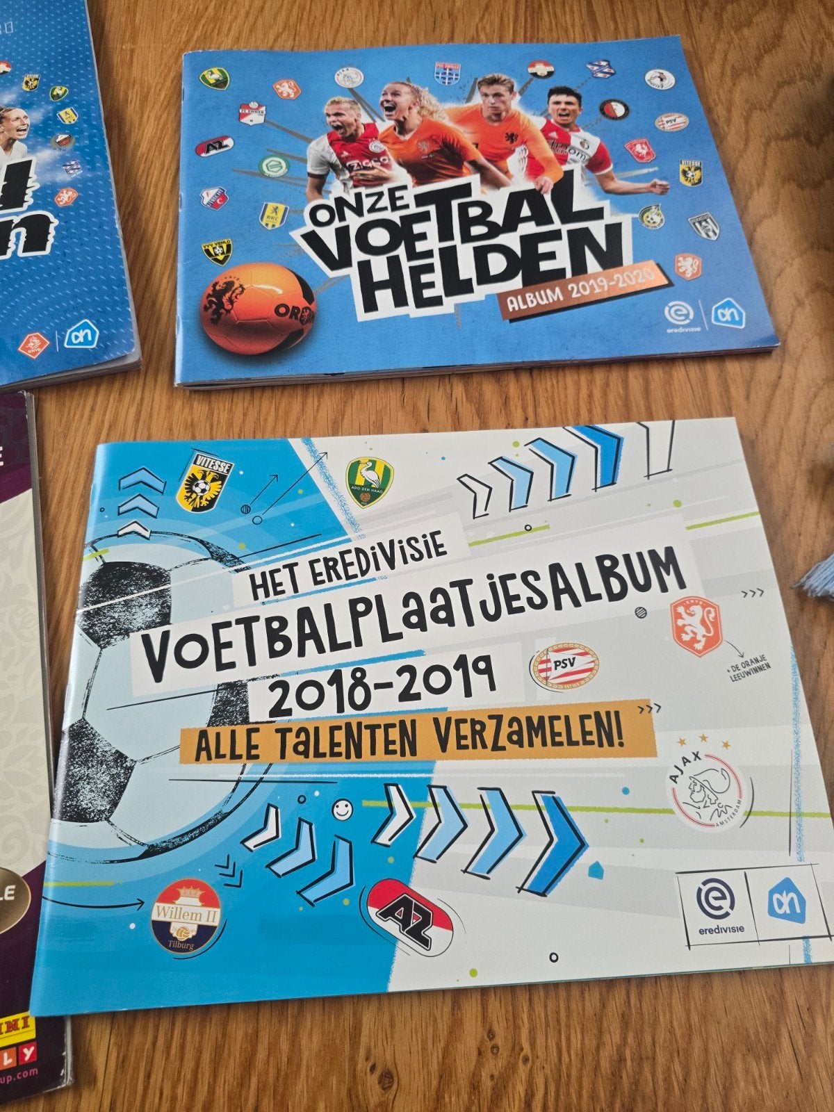 Voetbalplaatjes Albums - Diverse Edities, Verzamelen, Ophalen of Verzenden, Gebruikt, Overige binnenlandse clubs, Boek of Tijdschrift