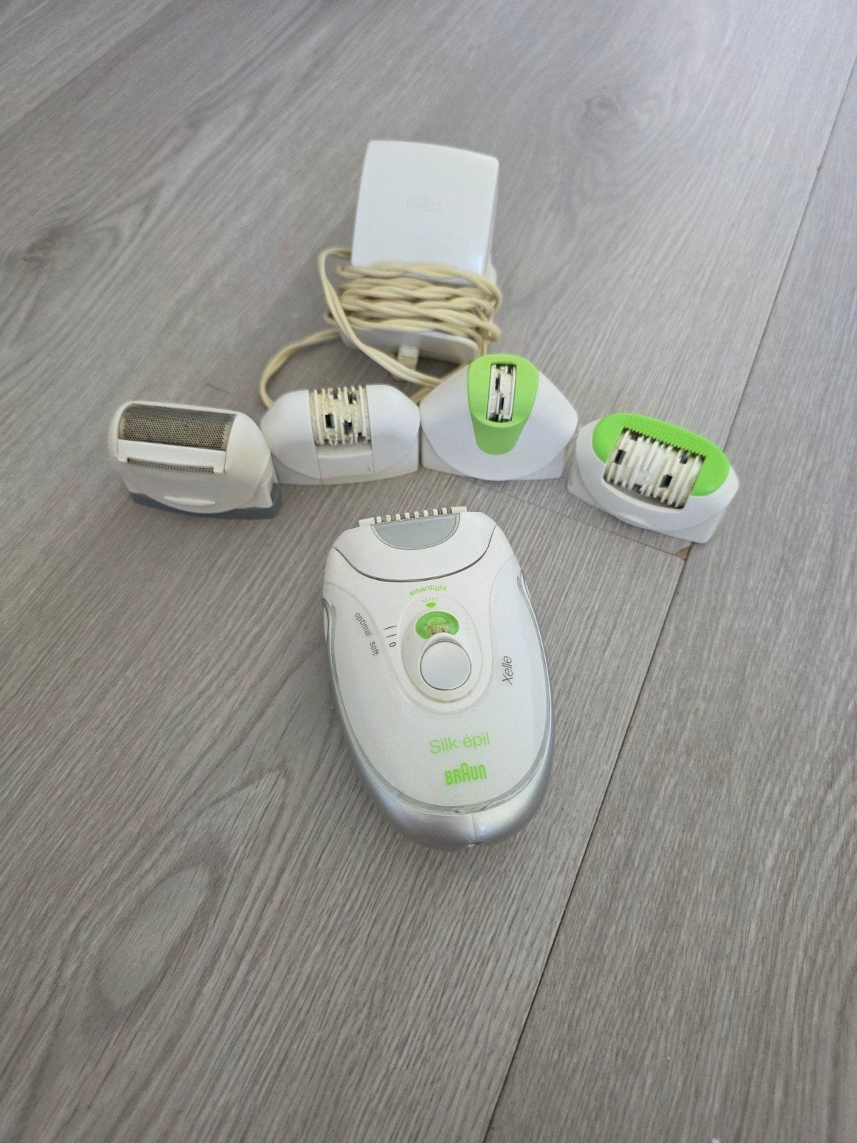 Braun Silk-épil Xelle Epilator met opzetstukken, Witgoed en Apparatuur, Persoonlijke-verzorgingsapparatuur, Ophalen of Verzenden