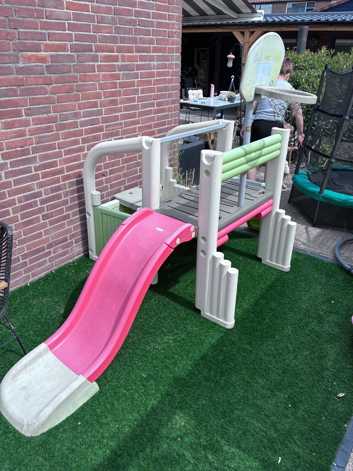Glijbaan en speelhuisje voor kinderen - Smoby, Kinderen en Baby's, Speelgoed | Buiten | Speeltoestellen, Ophalen, Gebruikt, Glijbaan