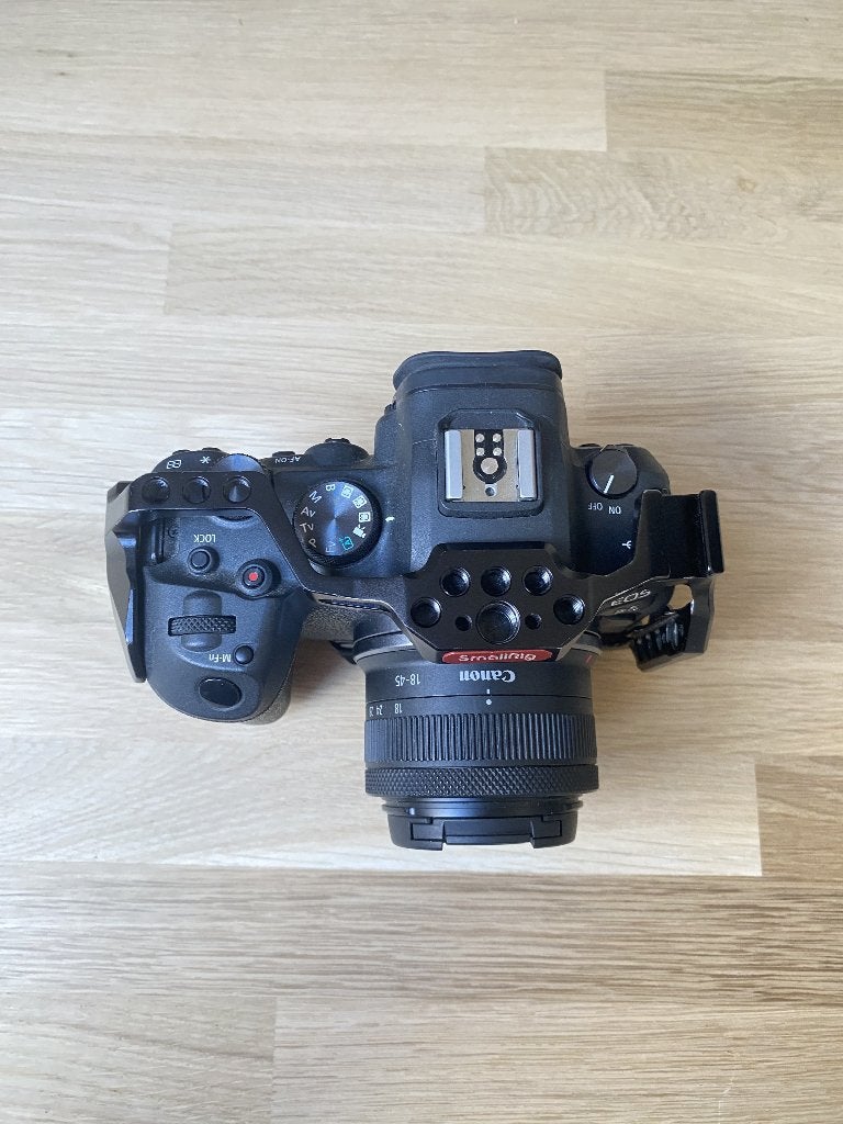 Canon EOS R6 Mark I + RF 18-45mm + SmallRig Cage, Audio, Tv en Foto, Fotocamera's Digitaal, Ophalen, Canon, Zo goed als nieuw