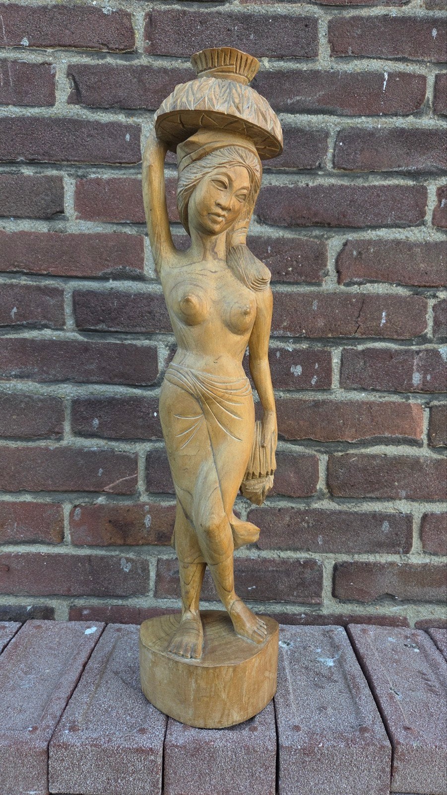 Oude Beld uit Bali 60 cm, Antiek en Kunst, Kunst | Beelden en Houtsnijwerken, Ophalen of Verzenden