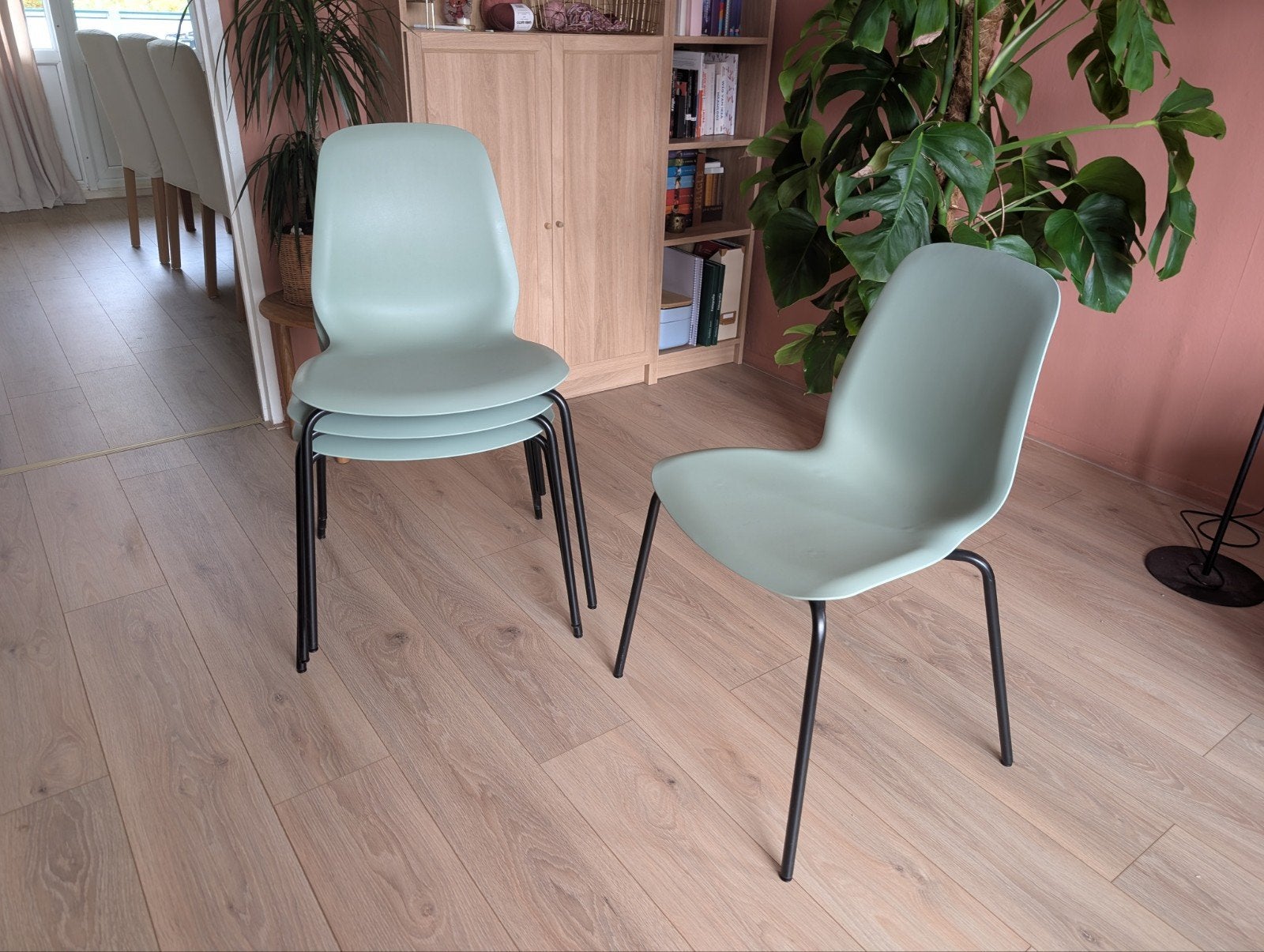 IKEA SKÅLSTA Kunststof Kuipstoelen - Set van 4, Huis en Inrichting, Ophalen, Overige kleuren, Vier, Kunststof