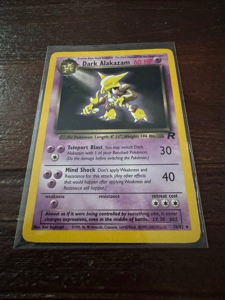 Pokémon Team Rocket 18/82 Dark Alakazam (Engels), Ophalen of Verzenden, Zo goed als nieuw, Losse kaart
