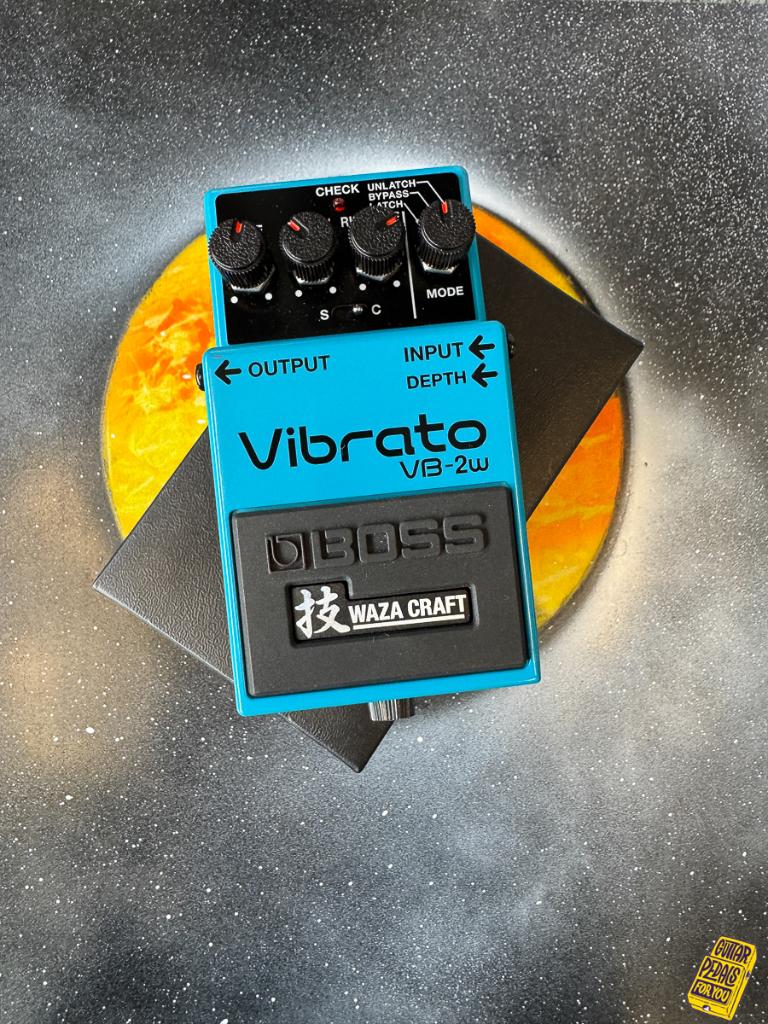Boss VB-2W Waza Craft Vibrato, Muziek en Instrumenten, Effecten, Boss, Overige typen, Ophalen of Verzenden, Boss