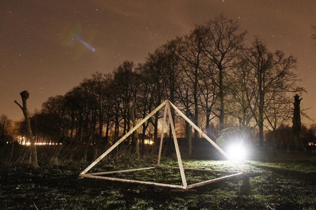 Piramides van hout en koper in diverse afmetingen, Ophalen of Verzenden, Nieuw, Overige typen