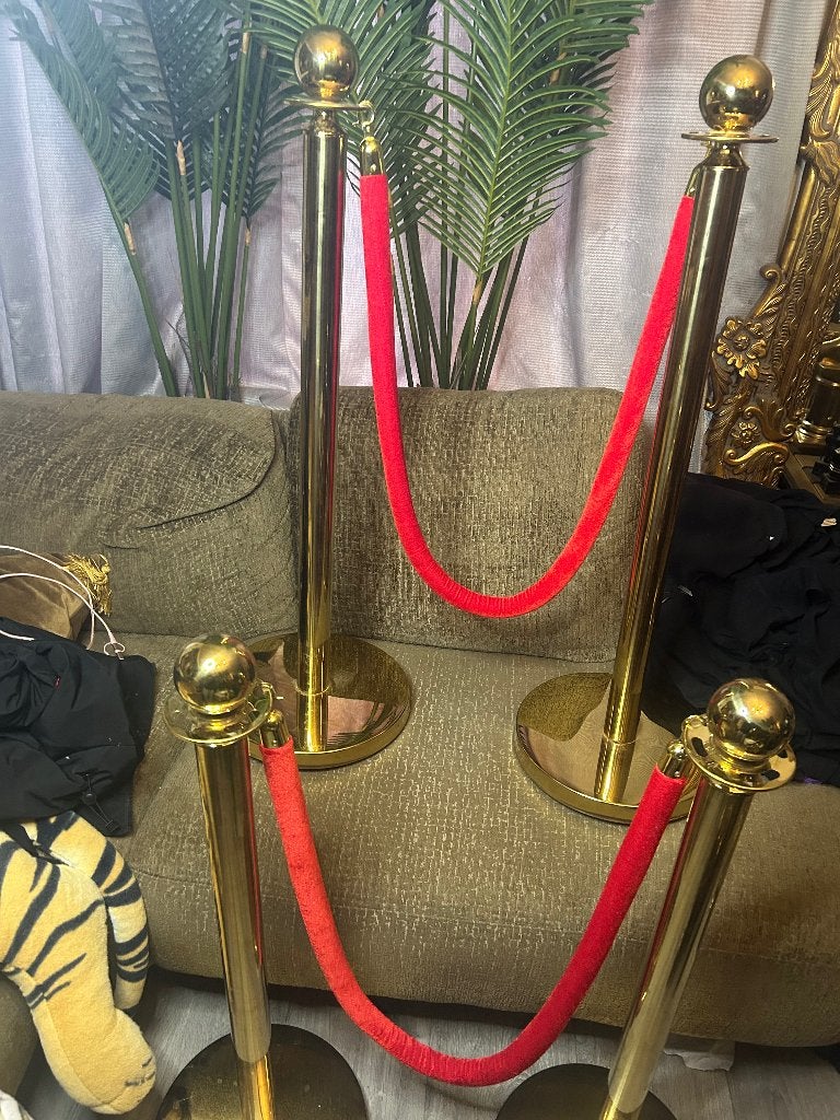 2 stuks Gouden afzetpalen met rood koord, Ophalen, Zo goed als nieuw, Overige