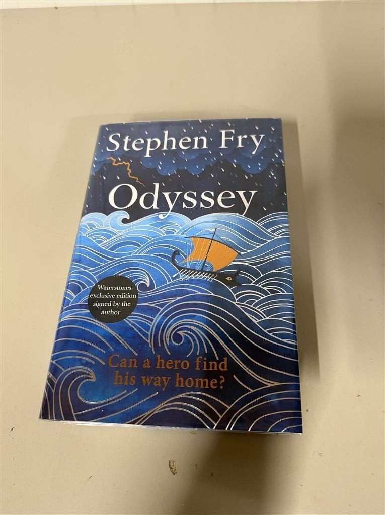 Stephen Fry - odyssey boek met handtekening, Ophalen of Verzenden, Zo goed als nieuw