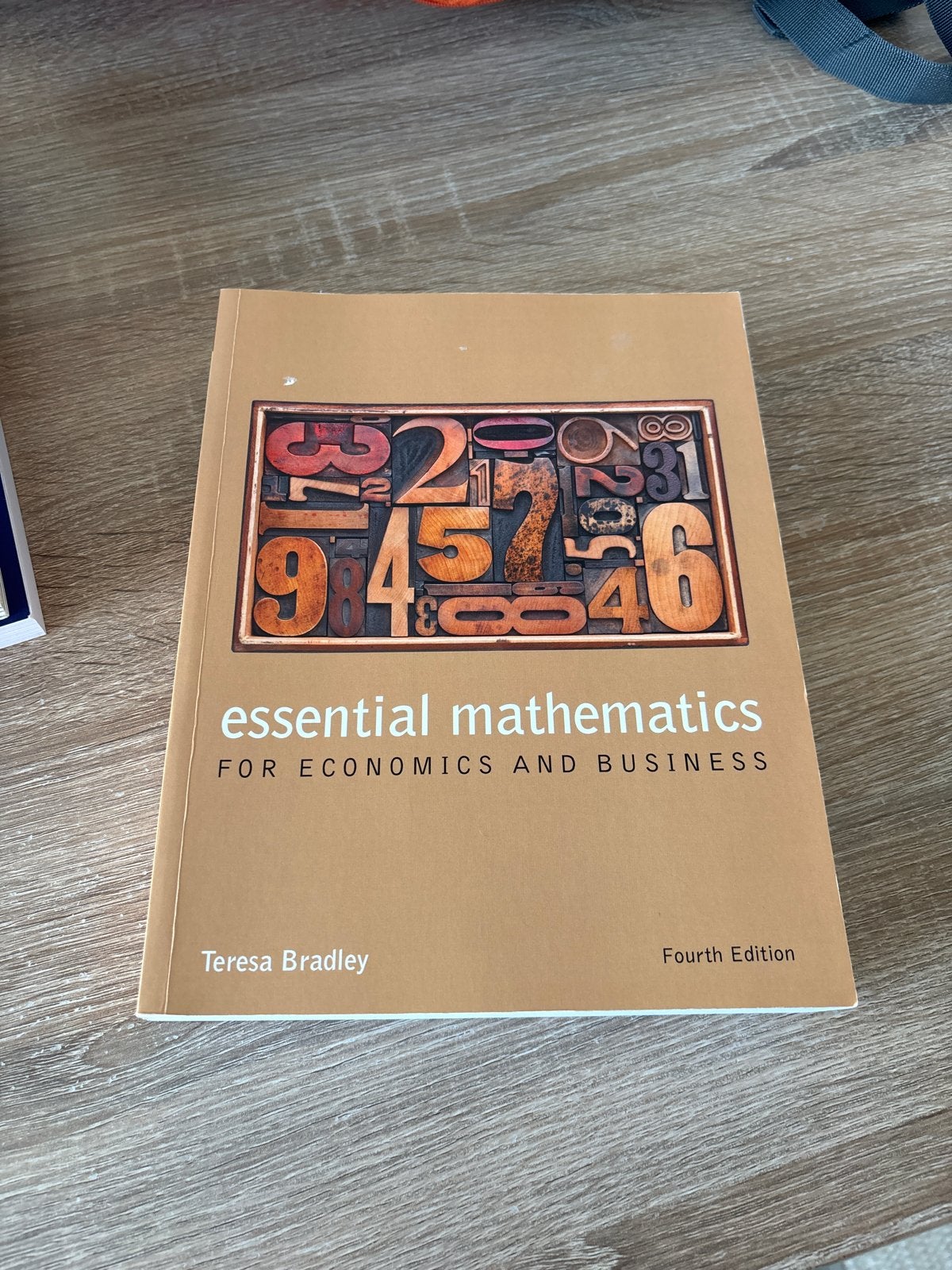 Essential Mathematics for Economics and Business - 4e editie, Ophalen of Verzenden, Gamma, Zo goed als nieuw, HBO