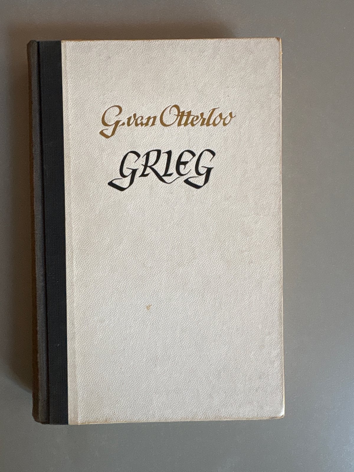 G. van Otterloo - Grieg: Ik heb je lief (Vierde druk), Boeken, Ophalen of Verzenden, Gelezen, Nederland