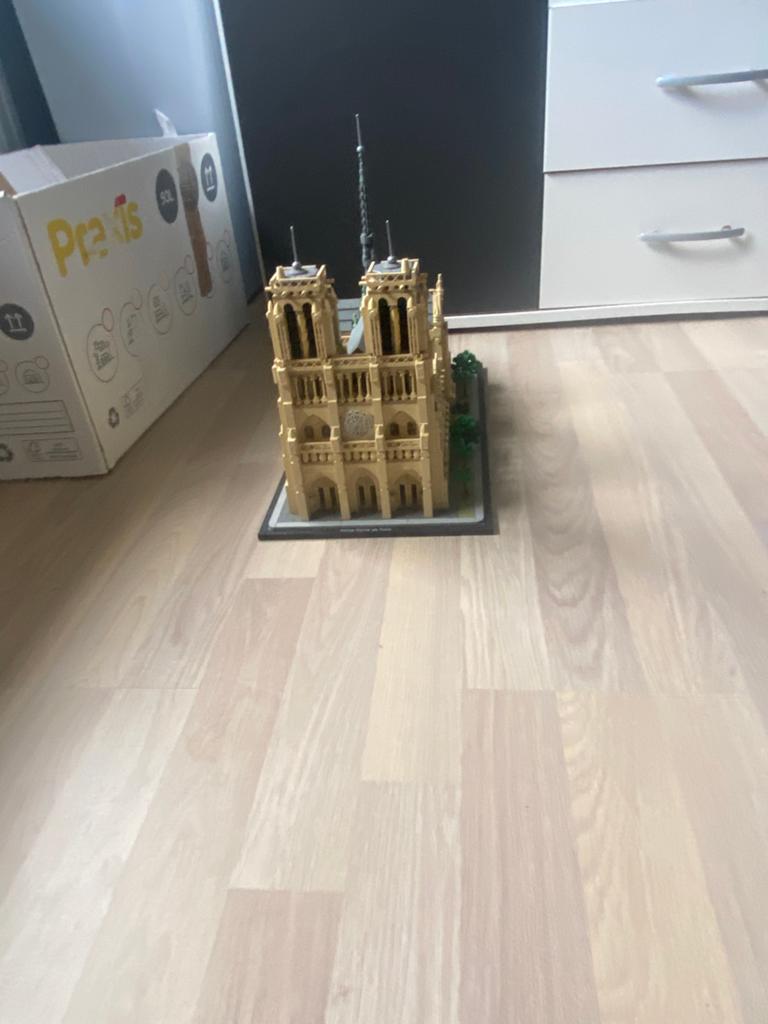 Lego nortre dame, Ophalen of Verzenden, Zo goed als nieuw