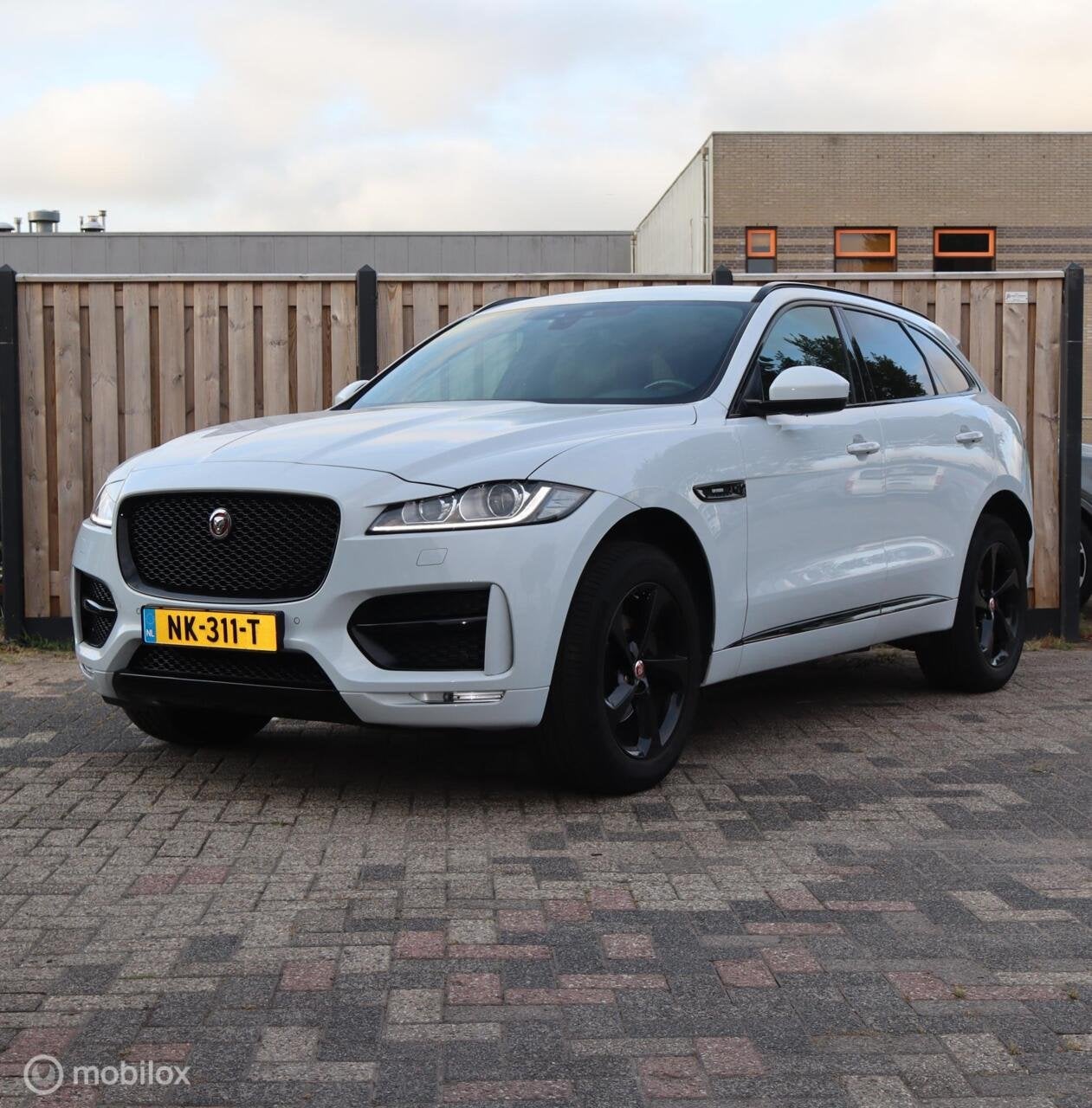 Jaguar F-Pace 2.0 R-Sport AWD 20d
