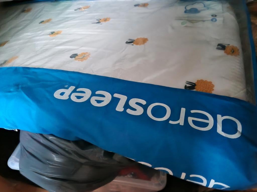 Aerosleep matras 140x70x9 - Zo goed als nieuw, Ophalen, 70 cm of minder, Zo goed als nieuw, Matras