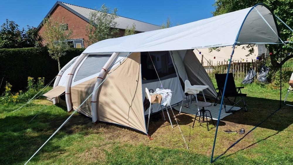Decathlon 5.2 fresh & black opblaastent met luifel te koop, Ophalen, Zo goed als nieuw, Tot en met 5
