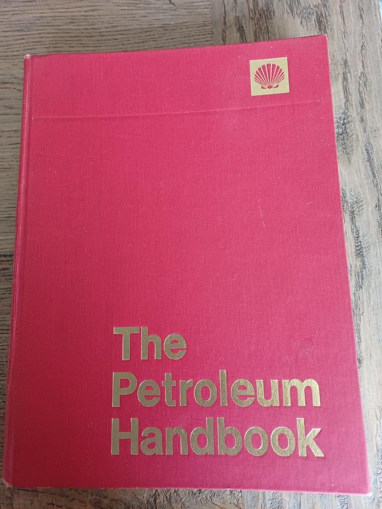 The Petroleum Handboek uit 1966, Ophalen of Verzenden, Gelezen