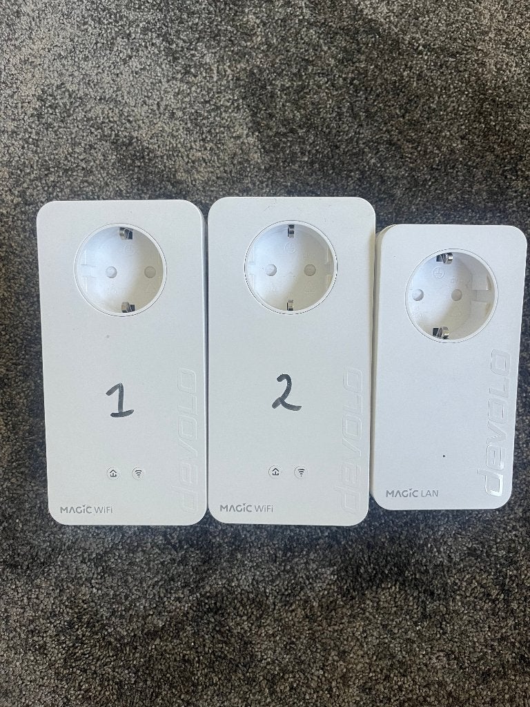 Devolo Magic WiFi en LAN Powerline Adapters (3 stuks), Computers en Software, Powerlines, Ophalen of Verzenden, Gebruikt, Devolo