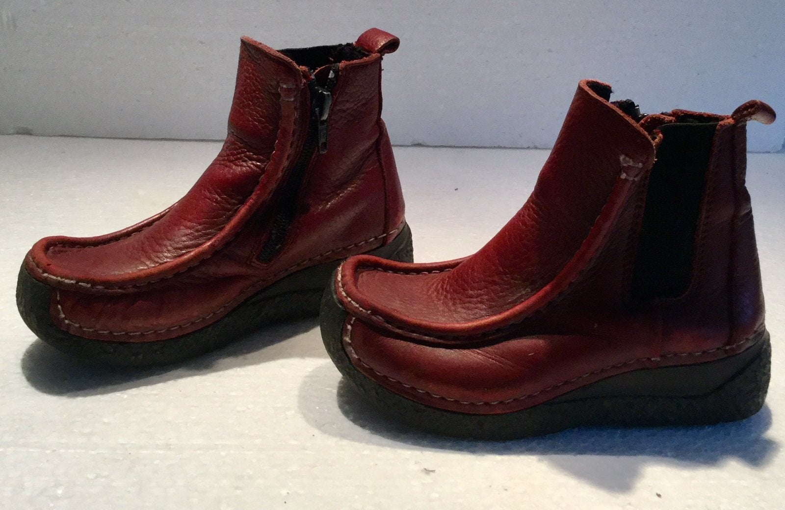 Kinder Comfort schoenen enkel laarsjes zwart of rood 28, Kinderen en Baby's, Ophalen of Verzenden, Jongen of Meisje, Schoenen