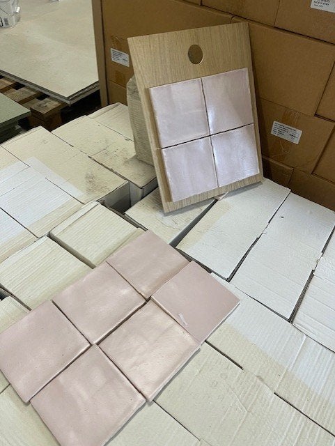 Wandtegel 13x13 Taupe — Handgemaakte look | €29,95 p/m², Tuin en Terras, Tegels en Klinkers, Keramiek, Overige typen, Nieuw, Ophalen of Verzenden
