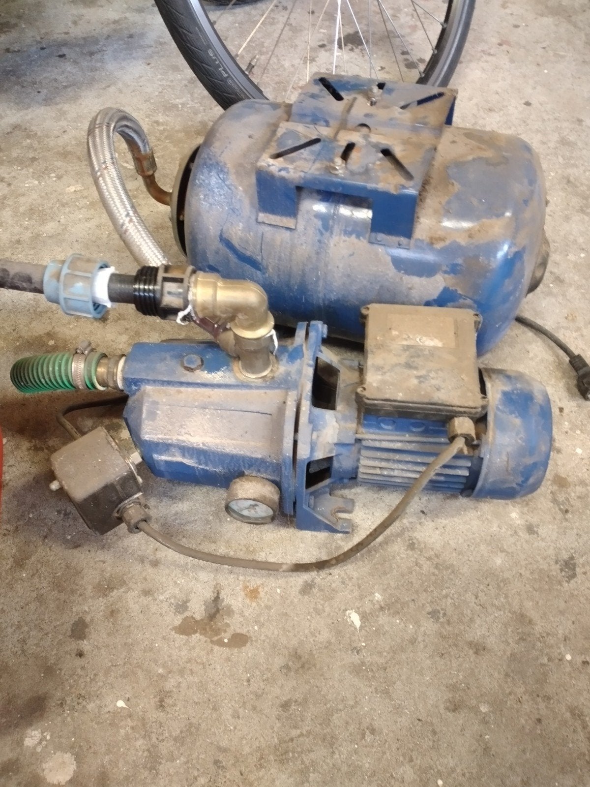 Gebruikte hydrofoor waterpomp, Ophalen of Verzenden, Gebruikt, Elektrisch, Hydrofoorpomp