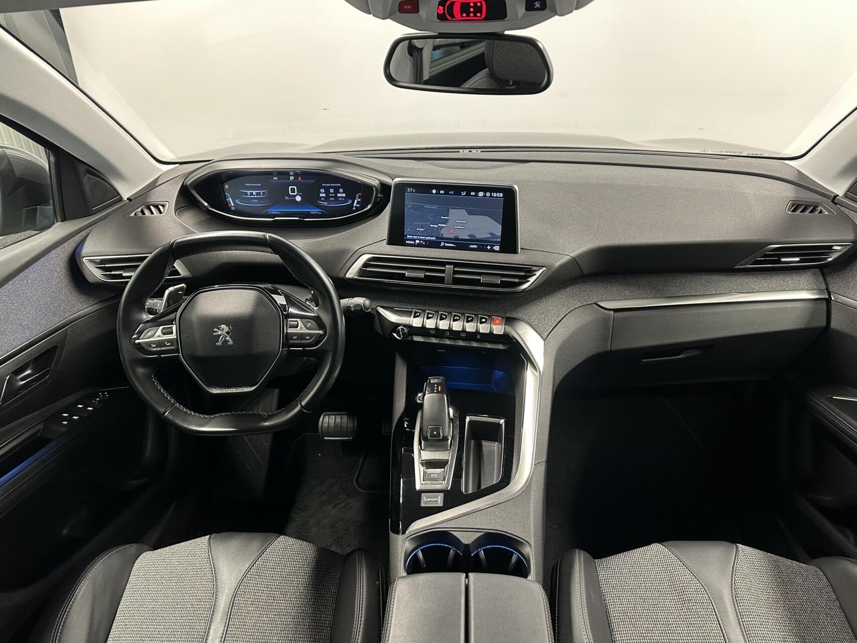 Peugeot 5008 1.2 PureTech Allure Avantage 7p CARPLAY CRUISE, Auto's, Peugeot, Gebruikt, Euro 6, 1199 cc, Met garantie (alle)