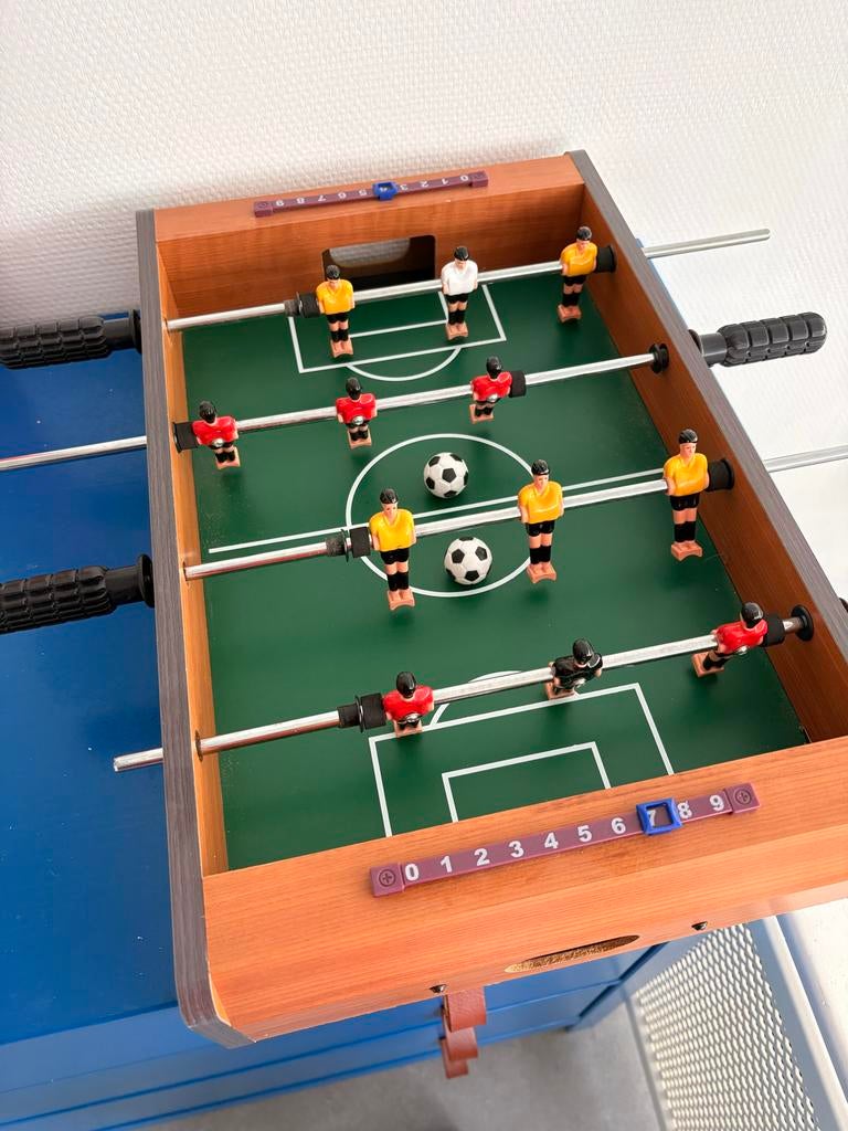 Voetbalspel - Tafelvoetbal - Zo goed als nieuw, Ophalen, Zo goed als nieuw, Jongen of Meisje