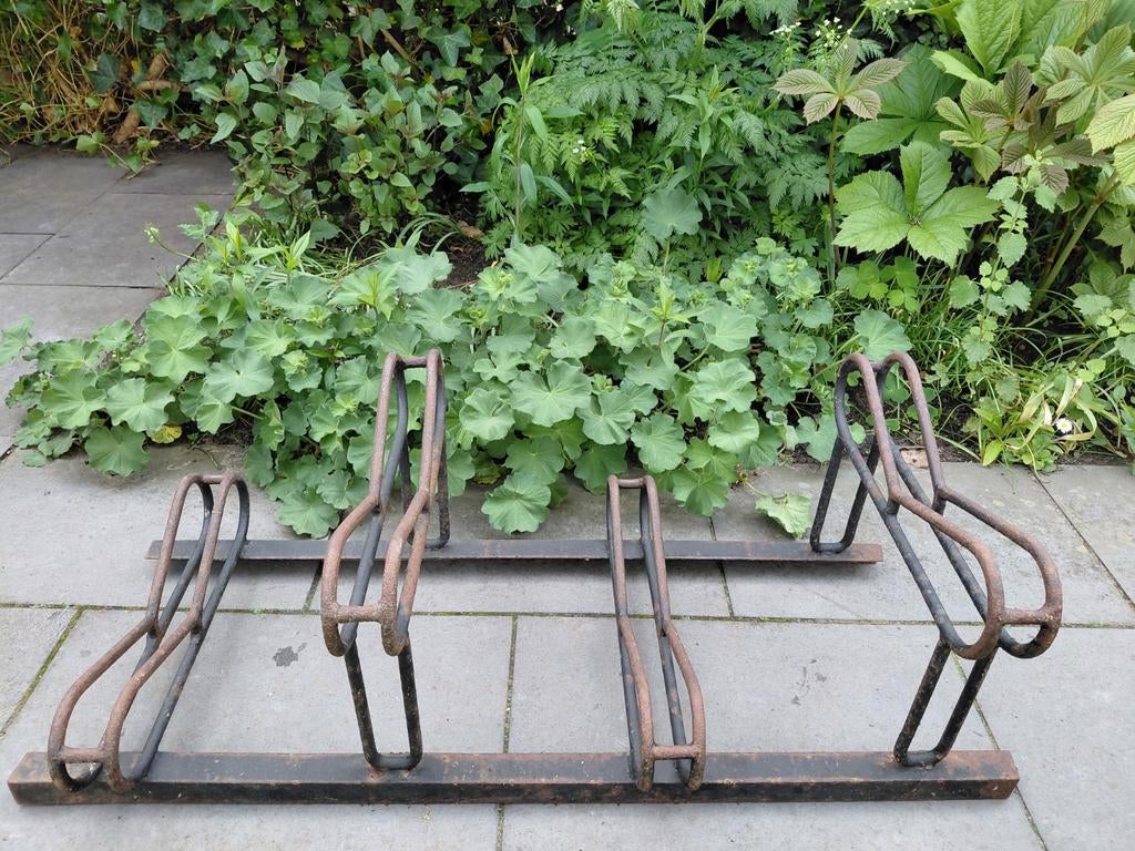Brocante antiek gietijzeren fietsenrek, Fietsen en Brommers, Fietsaccessoires | Fietsenrekken, Ophalen, Gebruikt