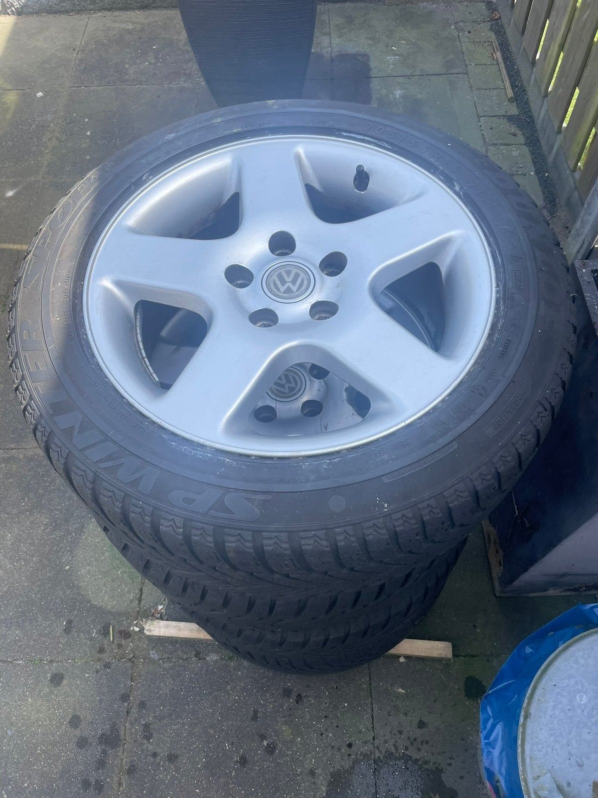 Golf 5 Originele VW velgen incl winterbanden / winterset, Ophalen, Gebruikt