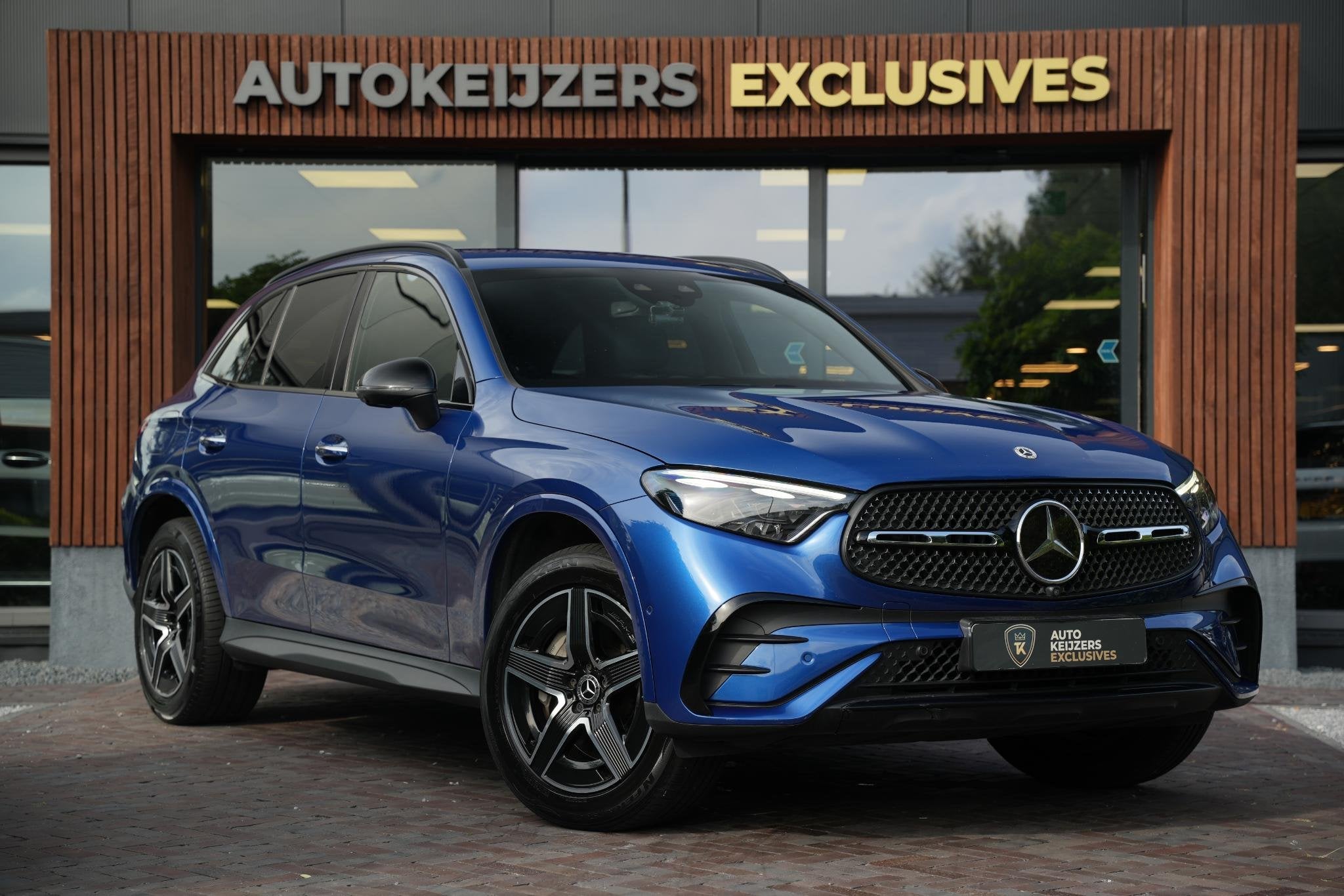 Mercedes-Benz GLC-klasse 300e 4MATIC Business Solution AMG A, Auto's, Automaat, Gebruikt, 4 cilinders, Leder