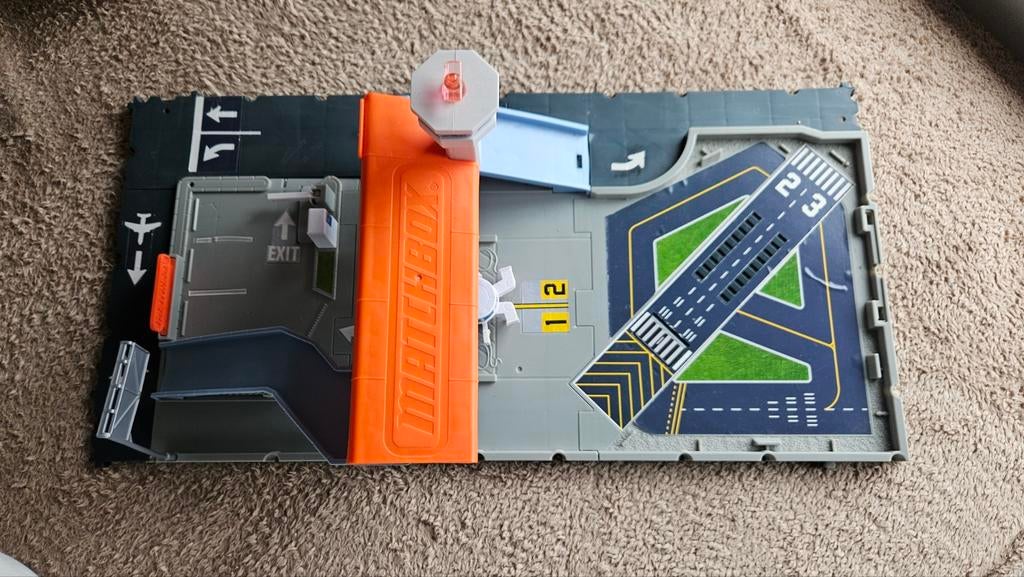 Matchbox speelgoed luchthaven, Kinderen en Baby's, Speelgoed | Overig, Zo goed als nieuw, Jongen of Meisje, Ophalen