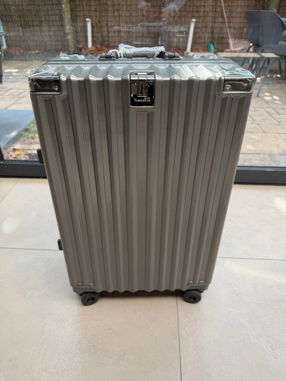 Reis travel suitcase koffer met slot en 4 wieltjes, 60 tot 70 cm, Hard kunststof, Ophalen of Verzenden, 35 tot 45 cm