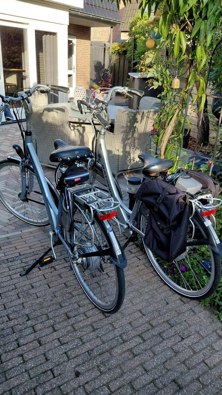 Foto 3 van set elektrische fietsen Batavus