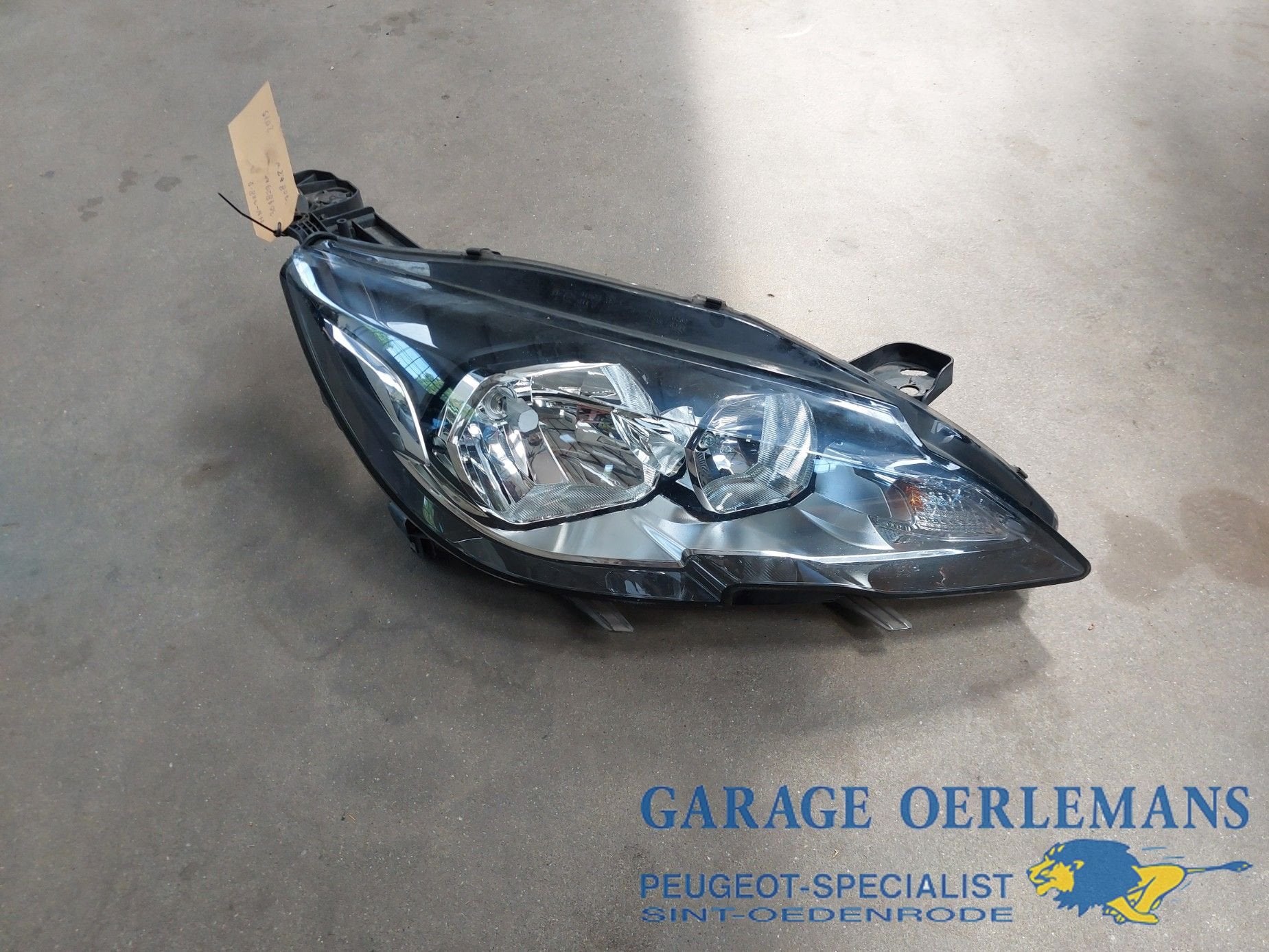 koplamp rechts peugeot 308 t9, 9677522980, Gebruikt, -, -, ARN erkend