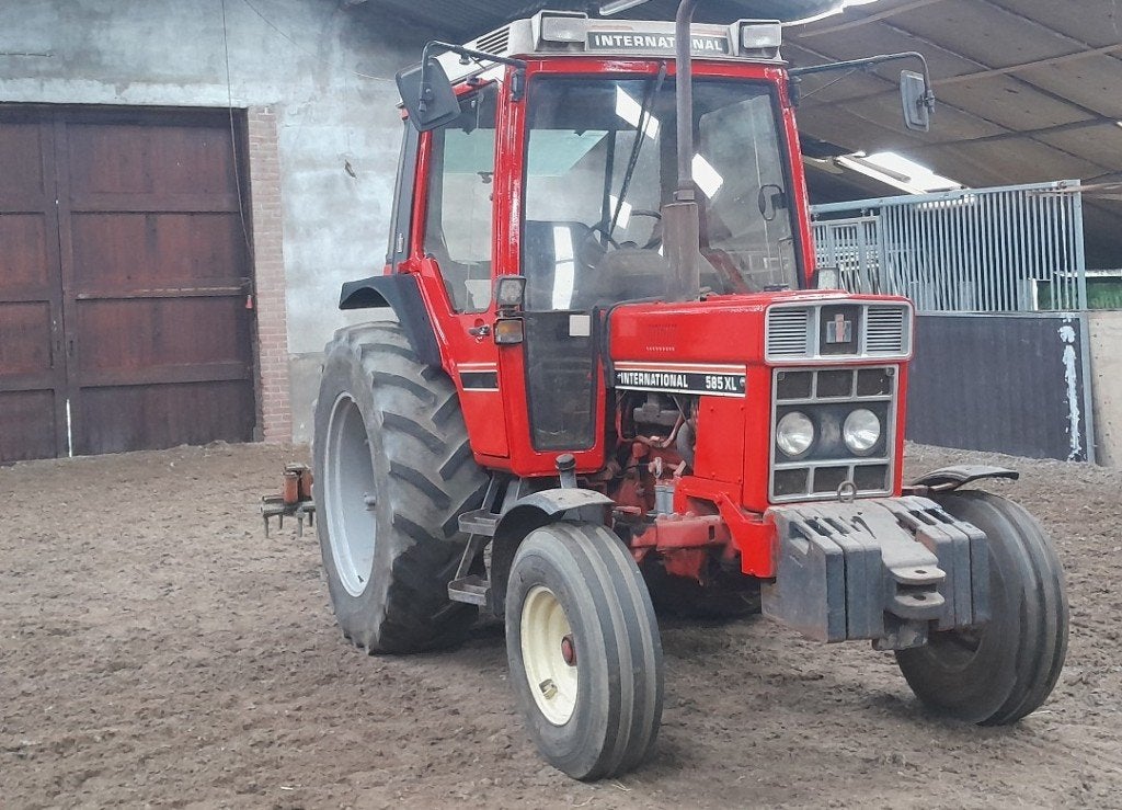 International 585 XL, Ophalen, Gebruikt, Case IH, Tot 80 Pk