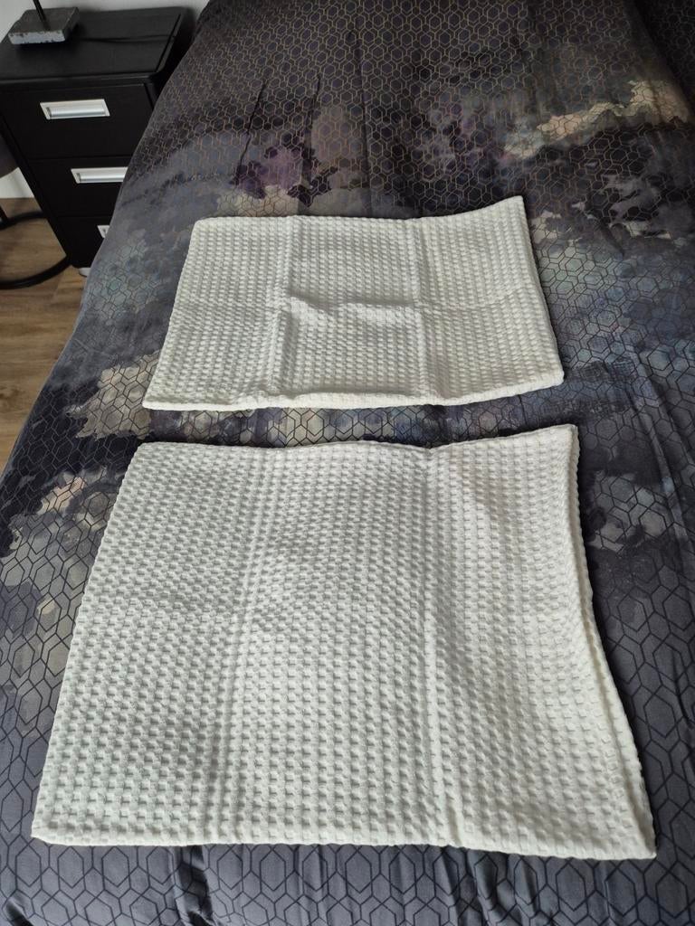 Vandyck kussenhoes pique wafel wit 40 x 55 cm 2 stuks NIEUW, Eenpersoons, Wit, Nieuw, Ophalen of Verzenden